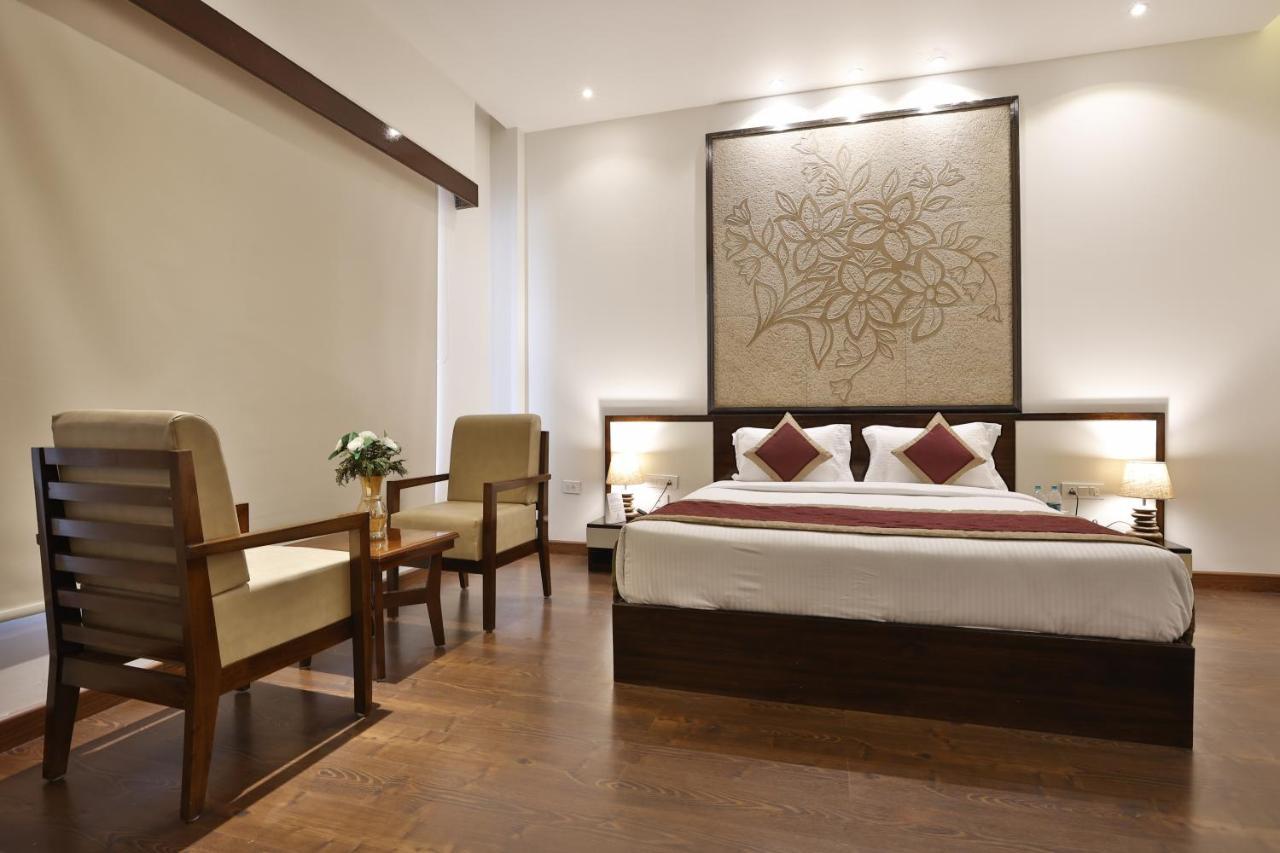 Mannat Haveli Hotel Kurukshetra Exterior photo